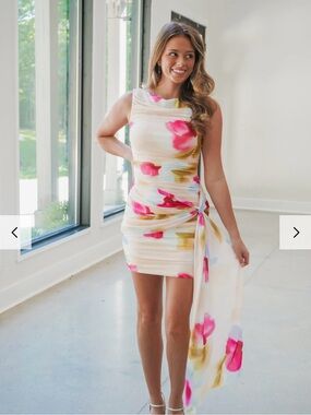 Sleeveless White Floral Tie-Sash Mini Dress